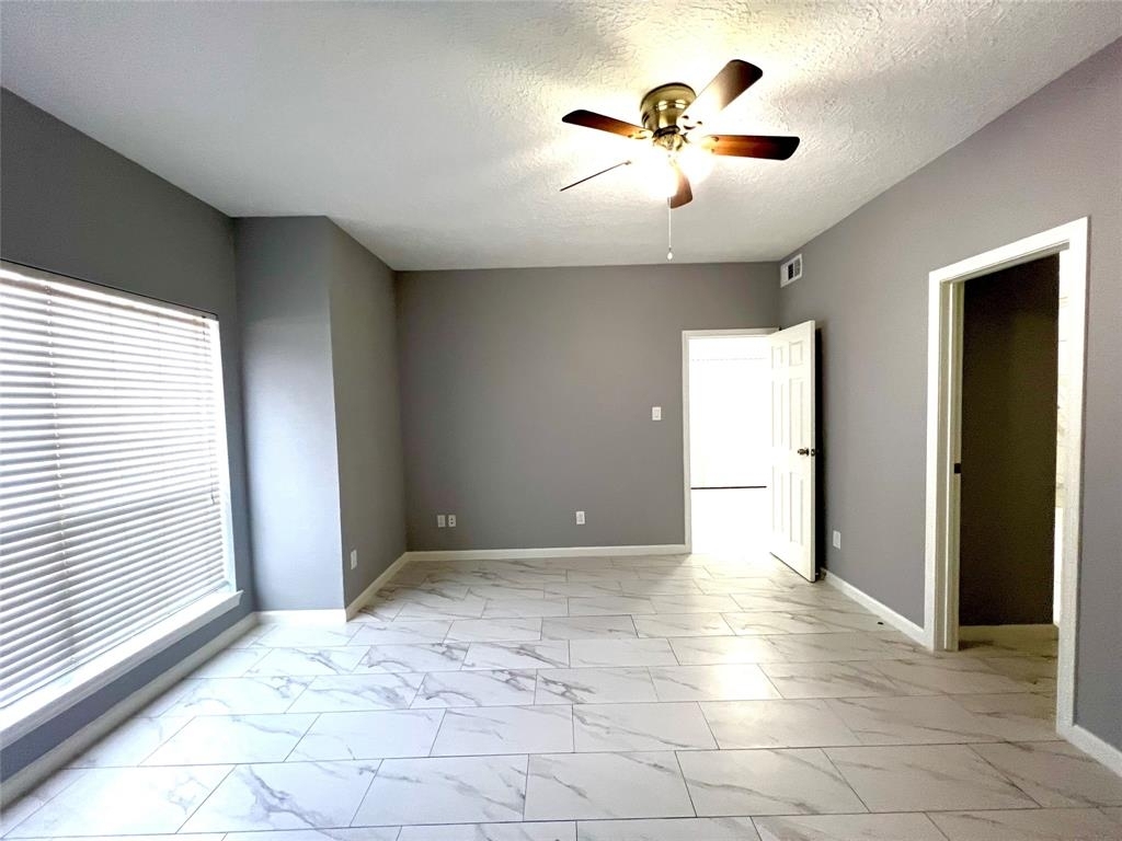 3100 Walnut Bend Lane - Photo 3