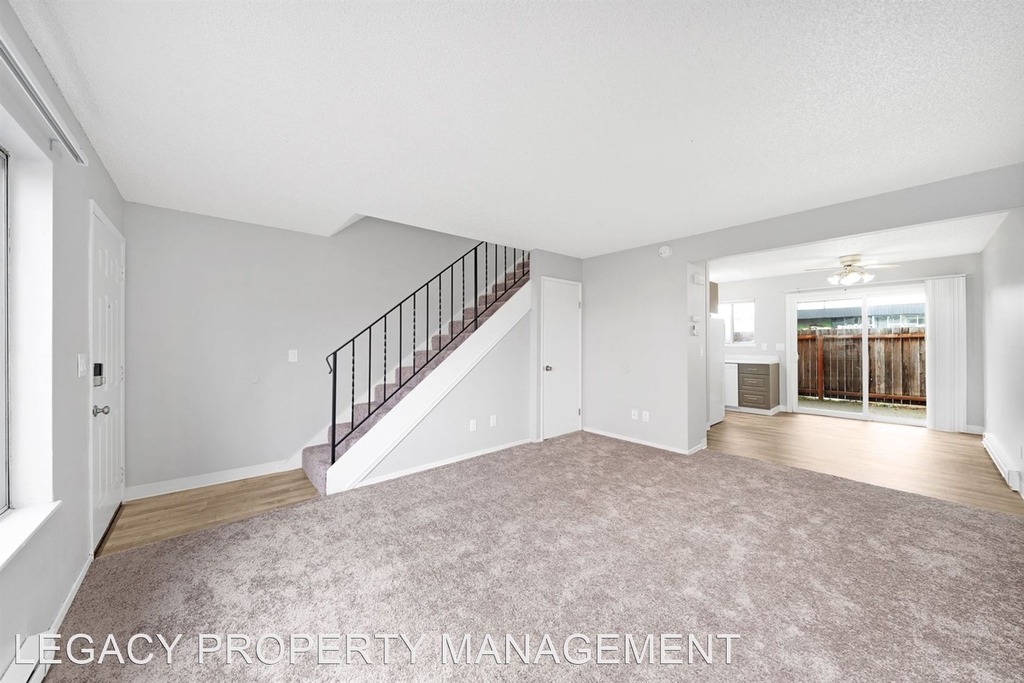 13210 Se Division Street - Photo 20