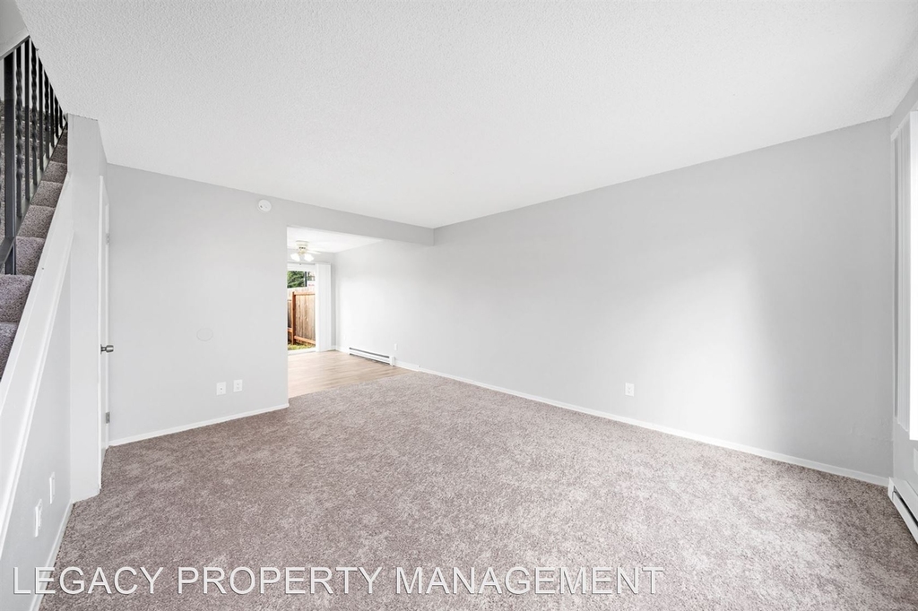 13210 Se Division Street - Photo 21