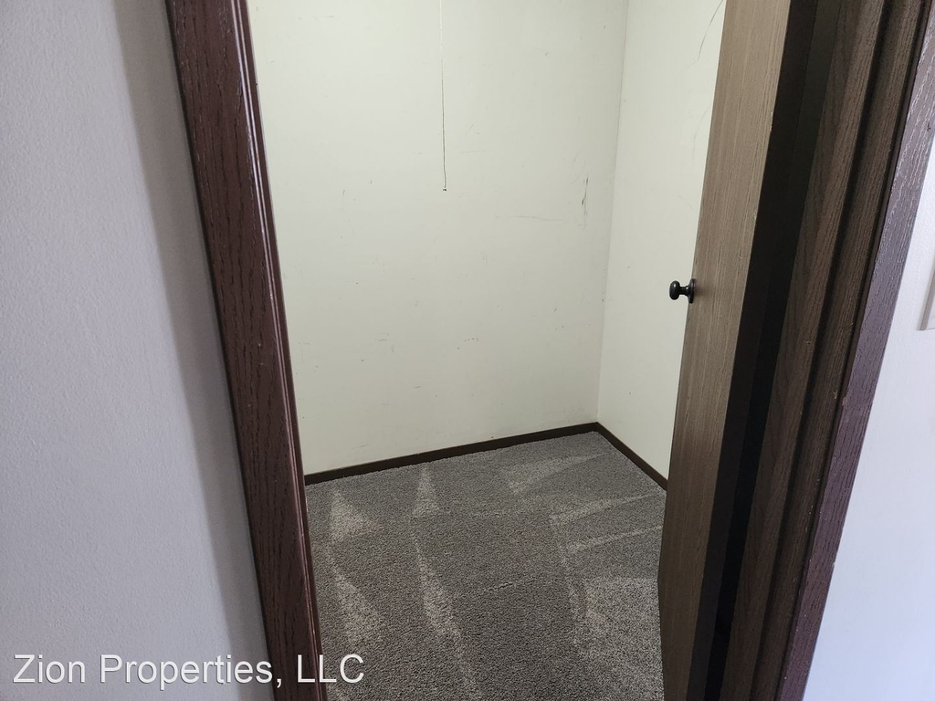 120 River St - Photo 2