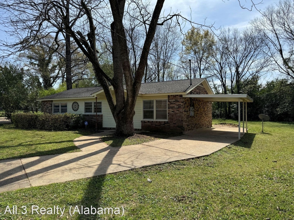 300 Pecan Tree Dr. - Photo 2