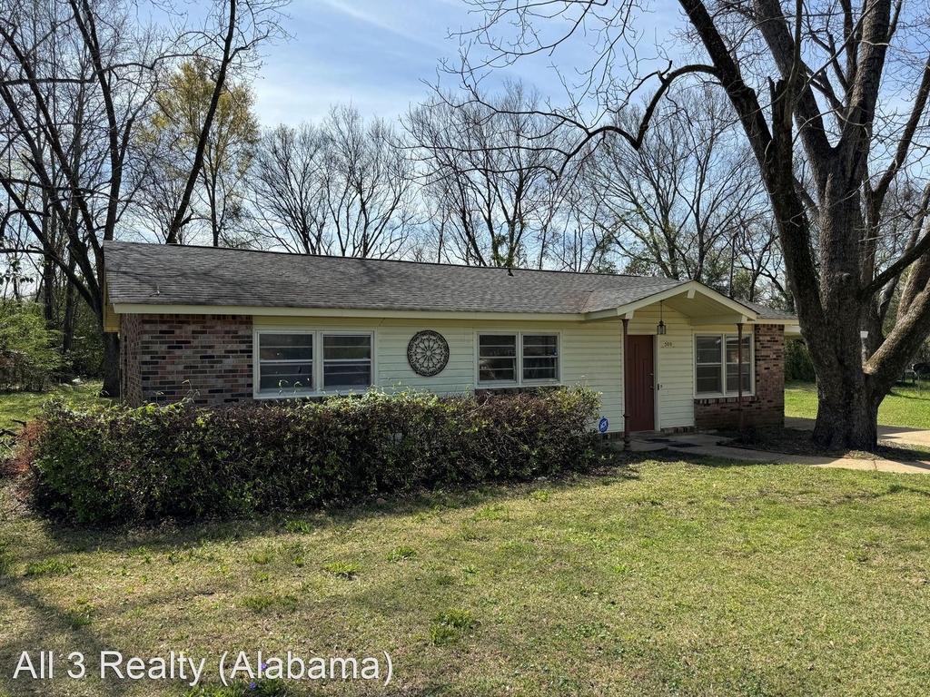 300 Pecan Tree Dr. - Photo 1