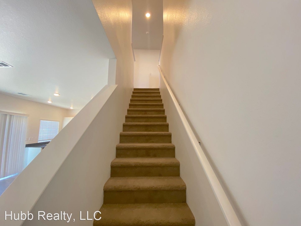 512 Winter Sky Drive - Photo 15