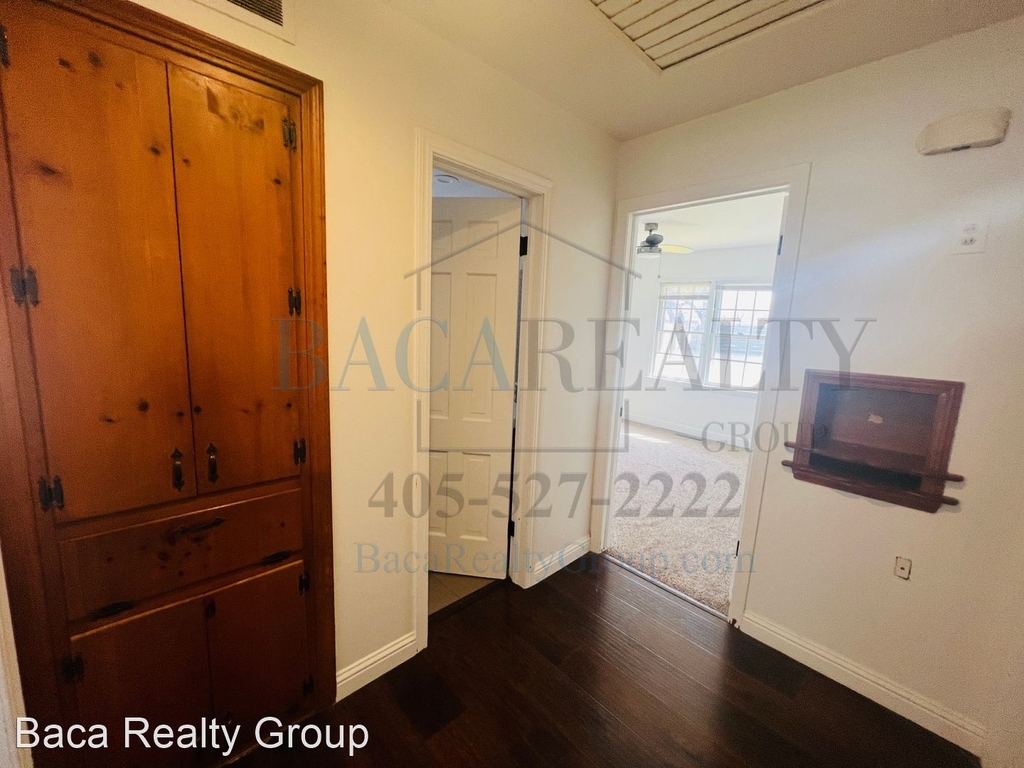 2200 Huntleigh Drive - Photo 12