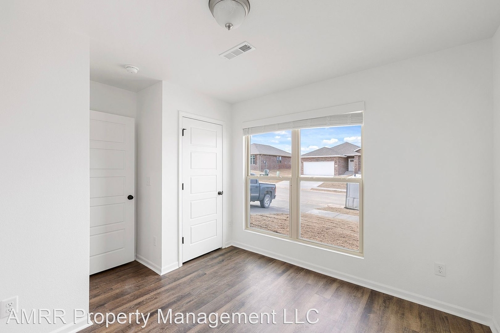 1105 Sw 3rd Ave - Photo 18