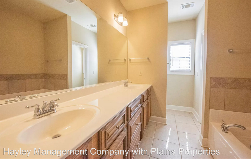 2670 Canal Ct. - Photo 5