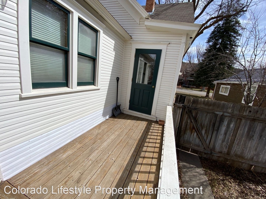 1035 E 4th Ave - Photo 10