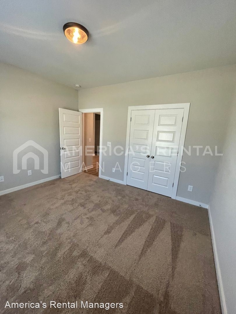 2135 Sullivan Drive - Photo 22