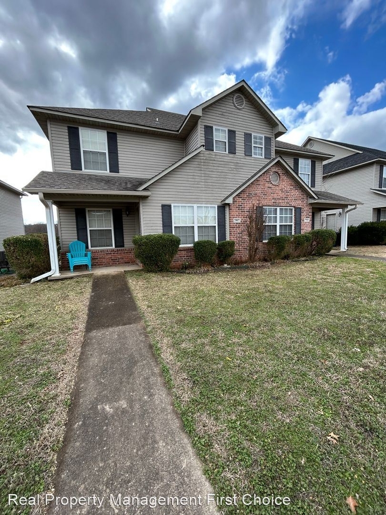 2902 Fairway Hamlet Court - Photo 0