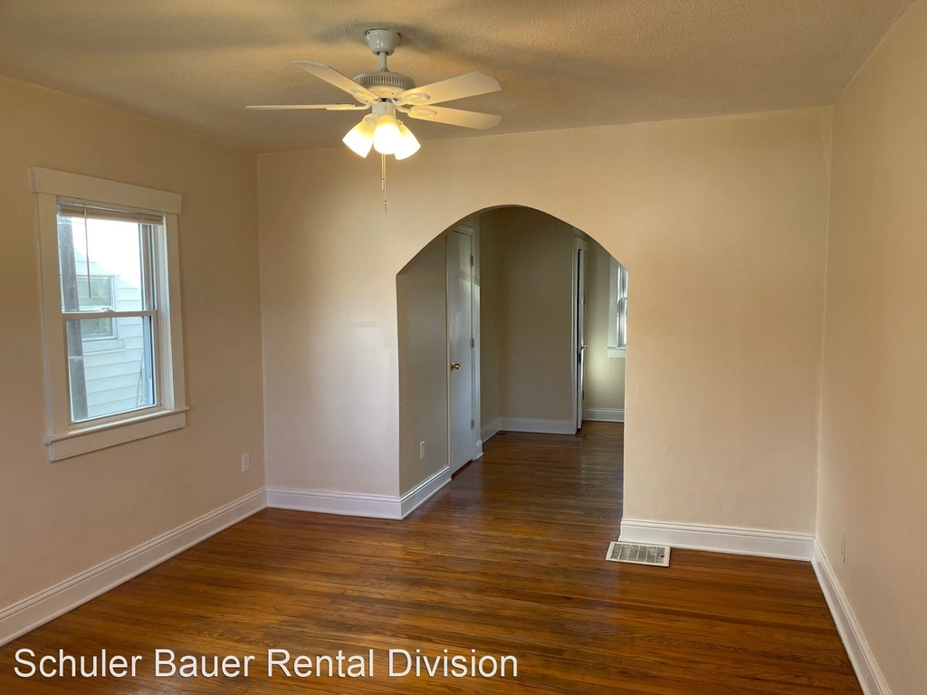 2216 Shrader Ave. - Photo 1