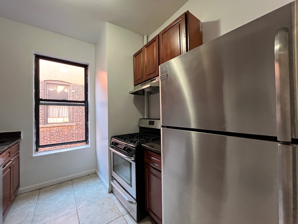 4-Bedroom Apartment for Rent - Morningside Heights - Photo 6