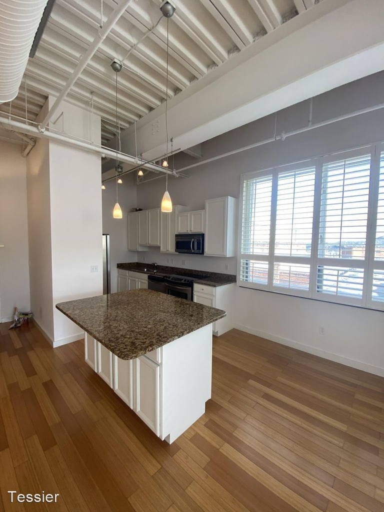 12 S. Lexington Avenue, Unit 400 - Photo 4