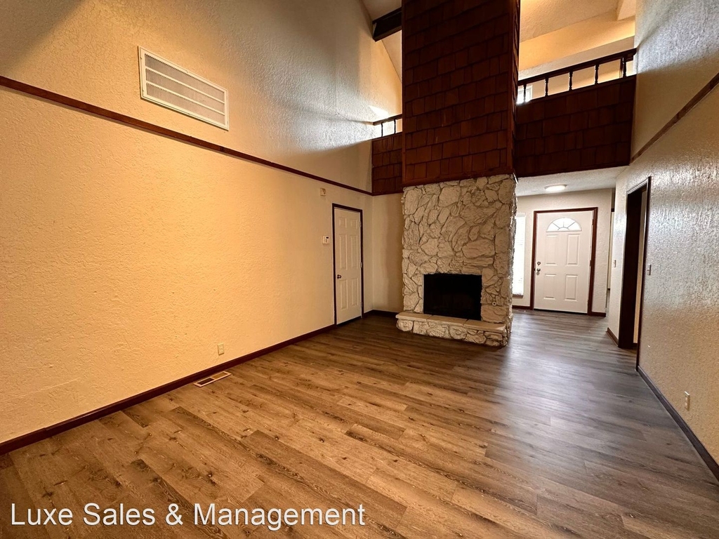 7736 Wegner Way - Photo 24