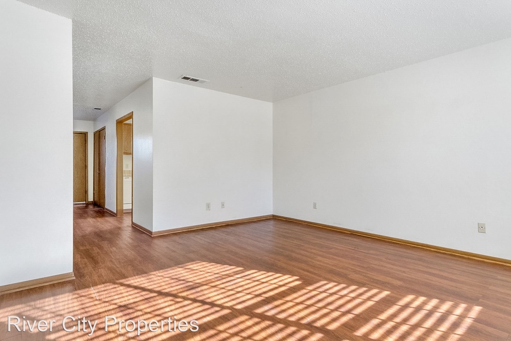 7200 Jewella Avenue - Photo 25