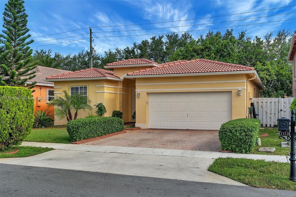 13218 Sw 54th Ct - Photo 1