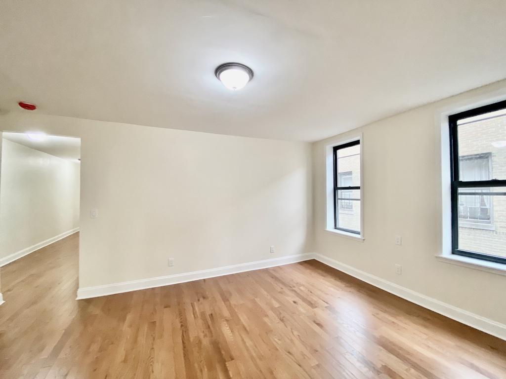 1803 Riverside Drive - Photo 12