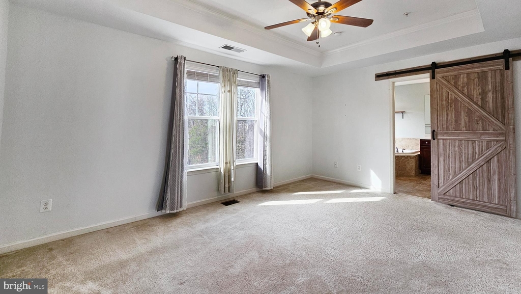 42223 Canary Grass Square - Photo 7