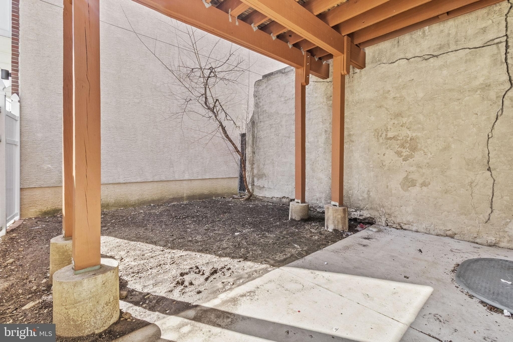 508 Carpenter Street - Photo 6