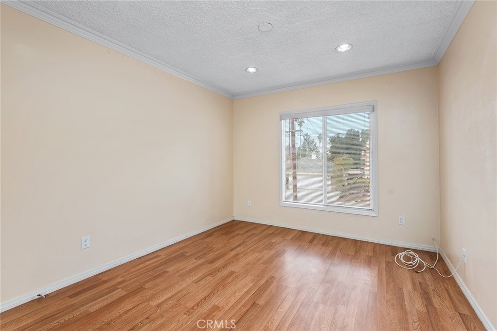 20228 Gifford Street - Photo 20