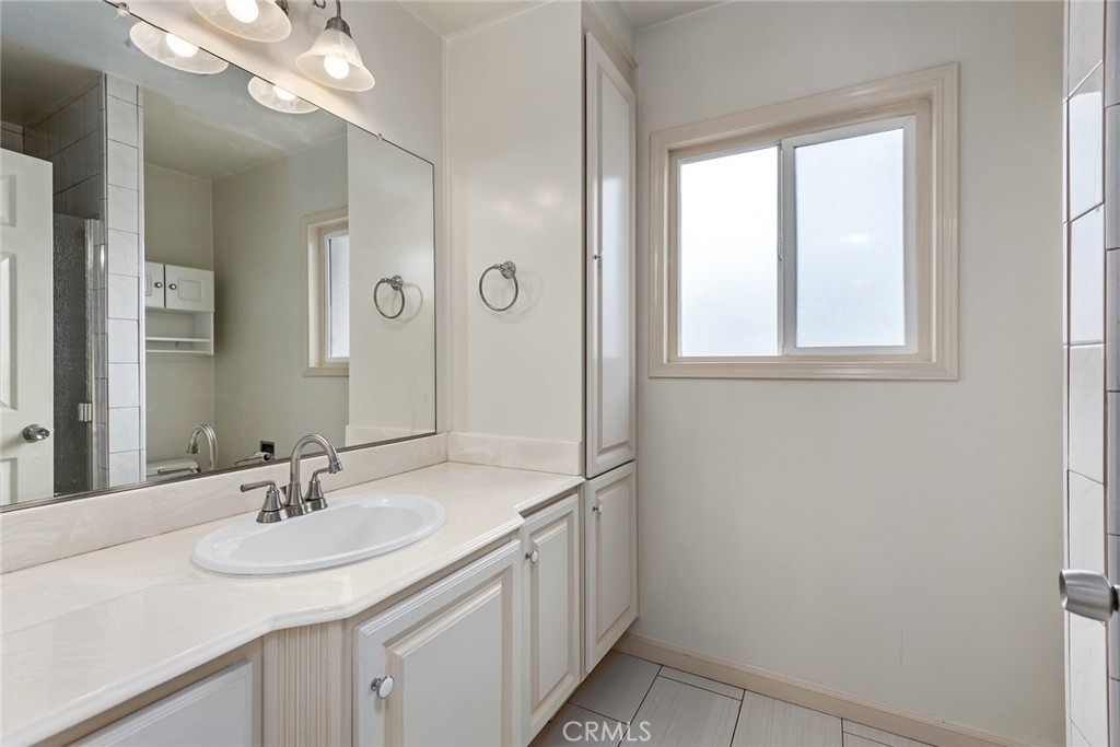 20228 Gifford Street - Photo 24