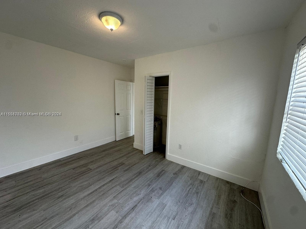 3669 Thomas Ave - Photo 8