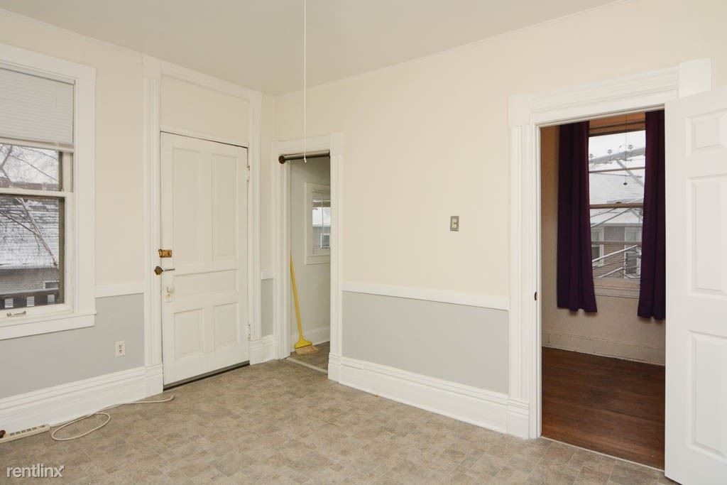 3426 N. Lincoln, Unit 5 - Photo 4