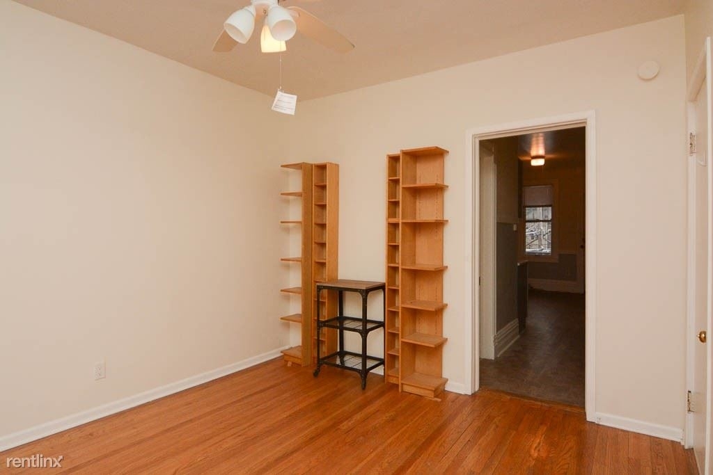 3426 N. Lincoln, Unit 5 - Photo 9