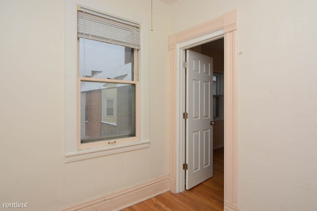 3426 N. Lincoln, Unit 5 - Photo 15