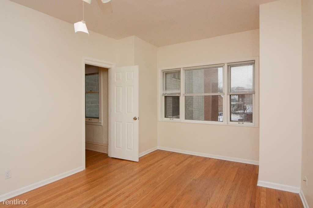 3426 N. Lincoln, Unit 5 - Photo 6