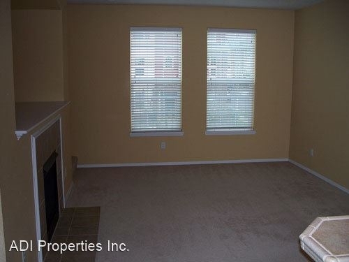 6030 Ne Maidstone St. - Photo 3