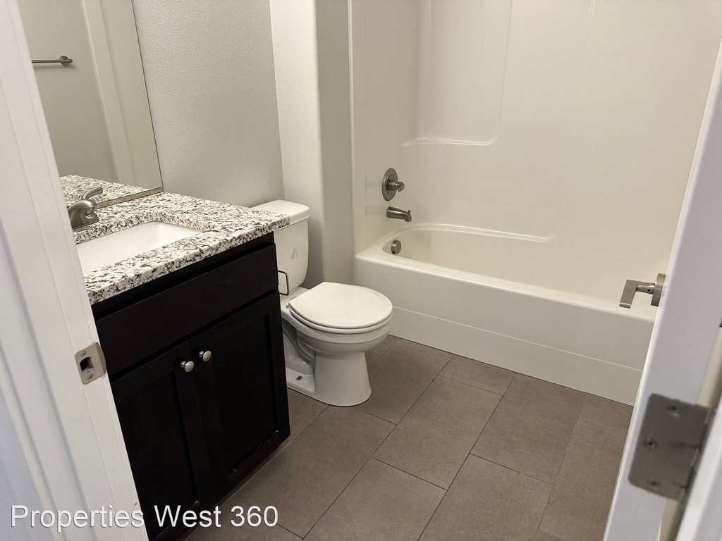 1704 Ne 146th St. - Photo 17