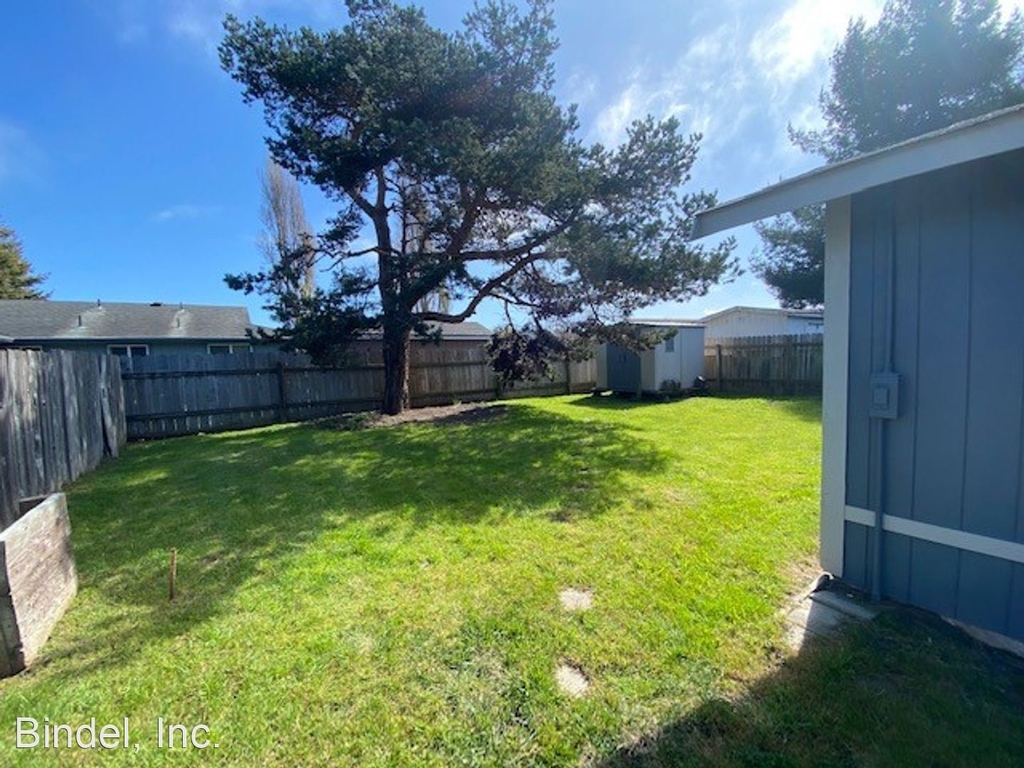 4673 Mckinnon Ct - Photo 9