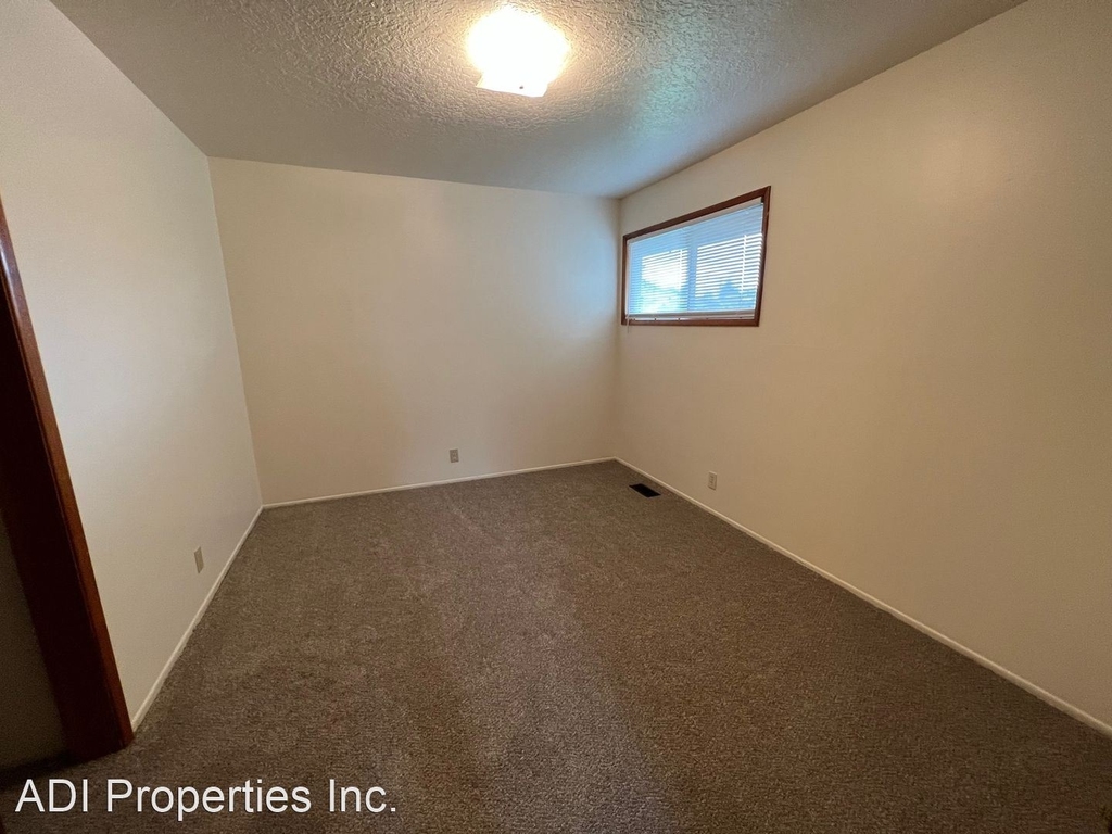 1139 Se Baseline St. #1 - Photo 7