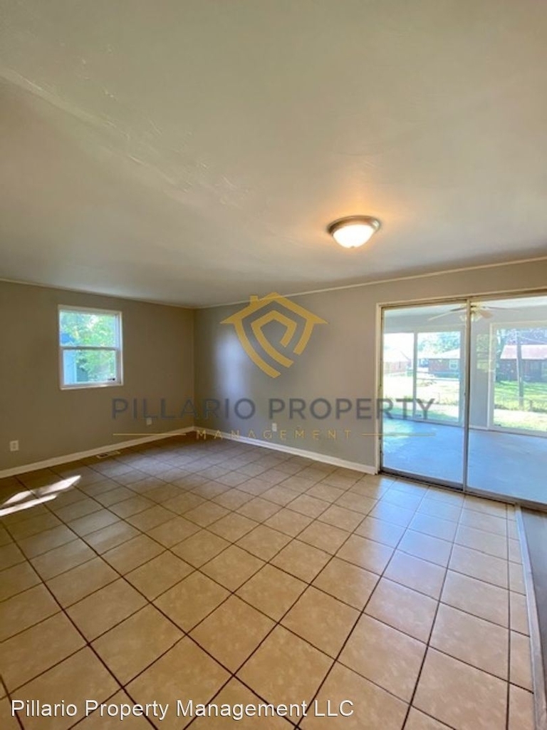 10245 Chris Dr - Photo 2