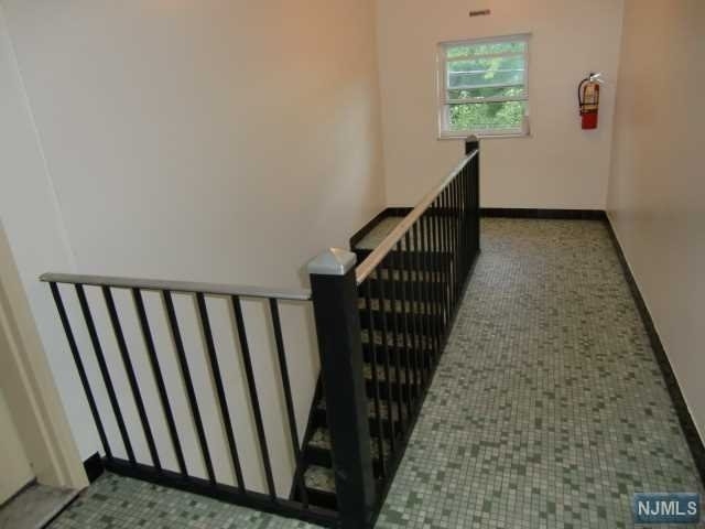 44 Dempsey Avenue - Photo 2