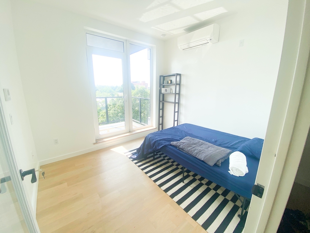 1875 Atlantic Avenue - Photo 2