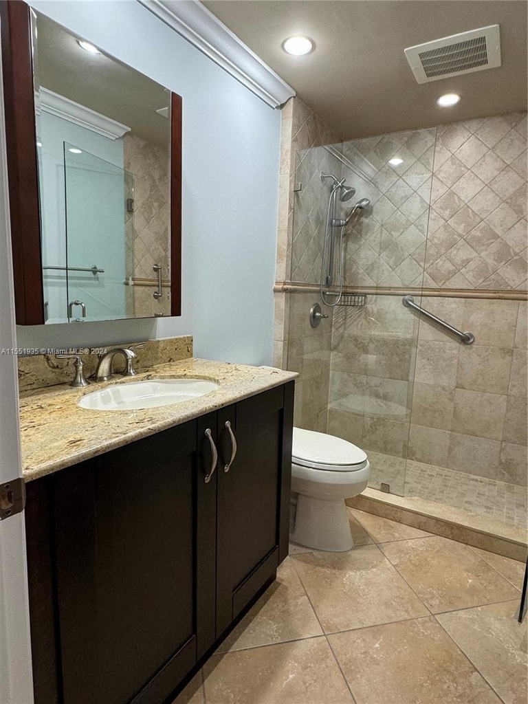 50 Alhambra Cir - Photo 14