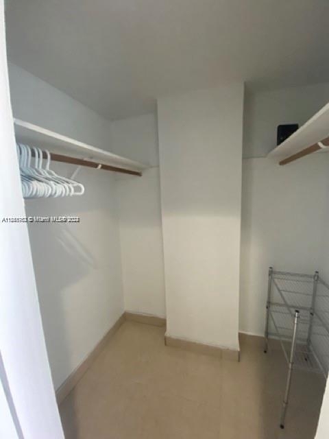 19390 Collins Ave - Photo 17