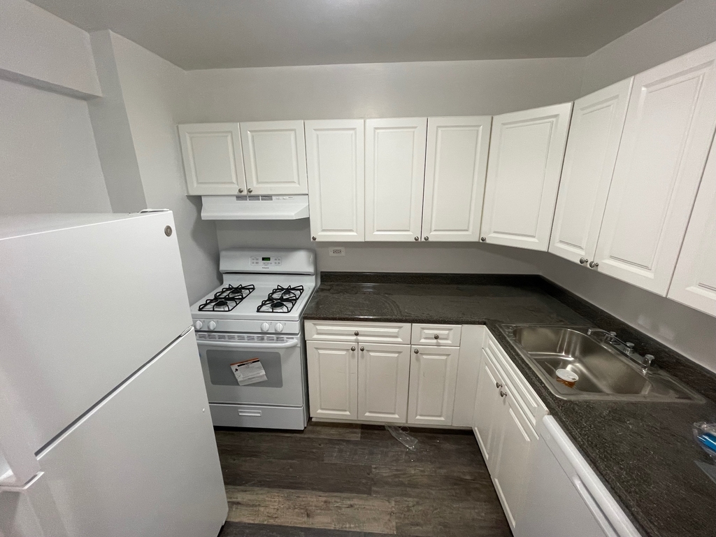 102-30 67th Avenue - Photo 2