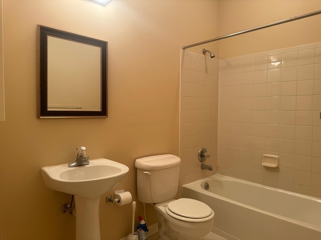 8221 Allyns Landing Way - Photo 19