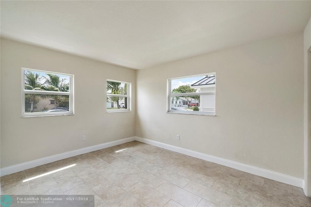 22139 Sw 58th Avenue - Photo 1