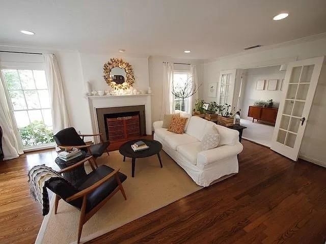 6926 Santa Monica Drive - Photo 2