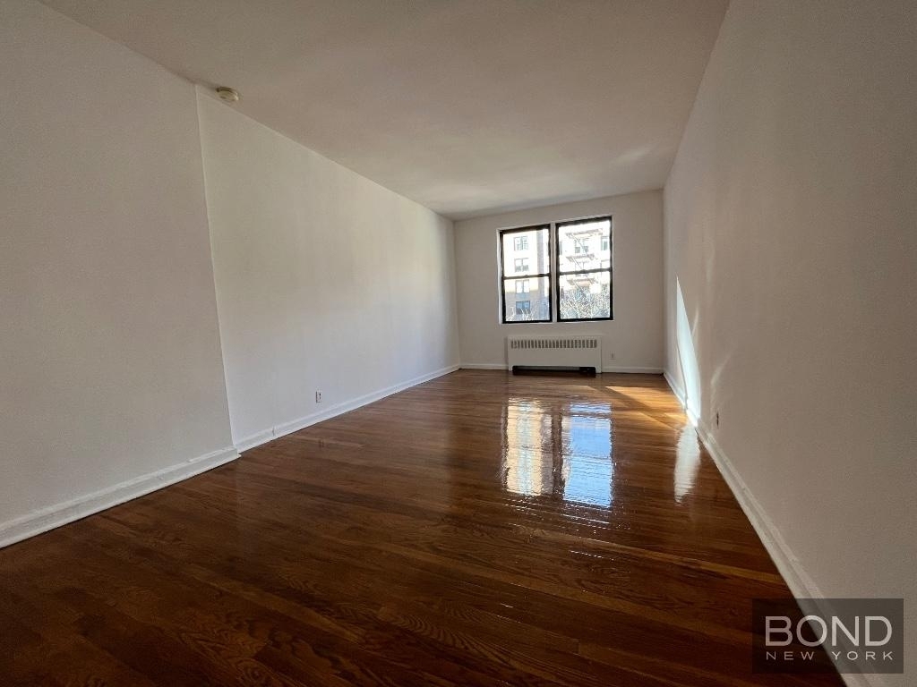 120 East 62nd Street - Photo 1