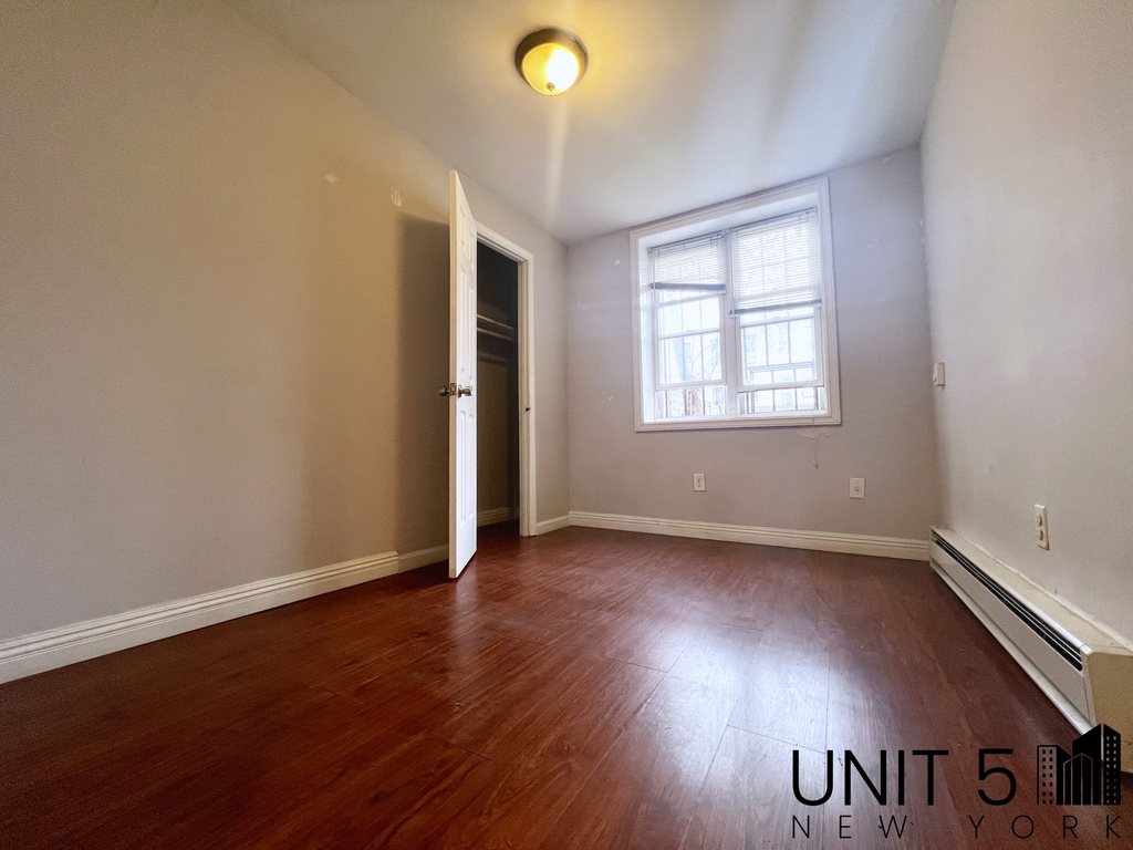 539 Chauncey Street - Photo 8