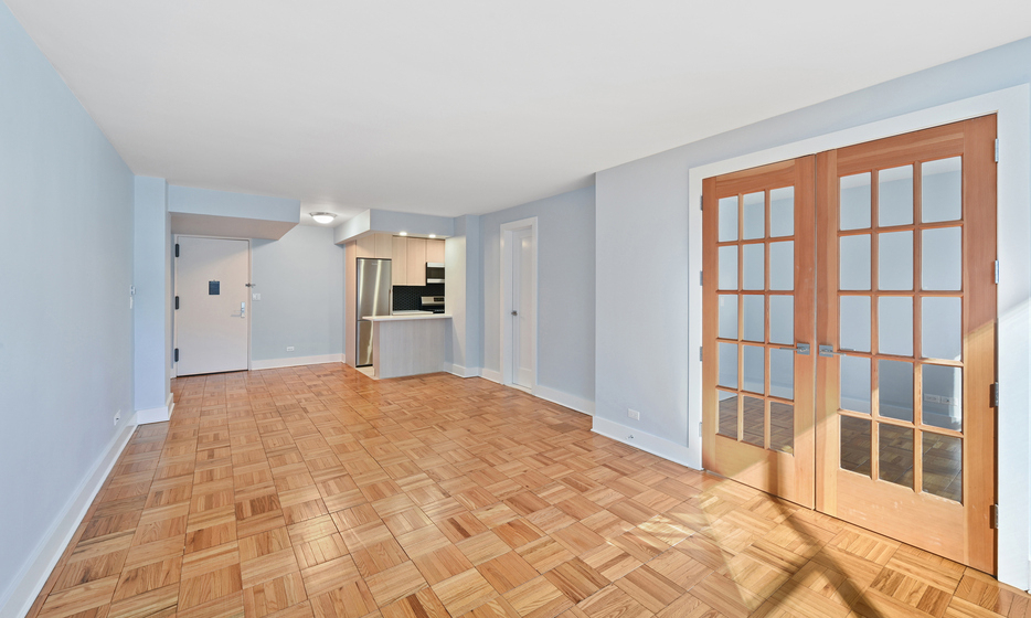 330 West 58th Street - Photo 1