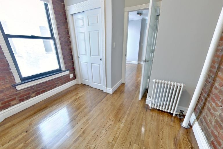 410 East 13th Street - Photo 3