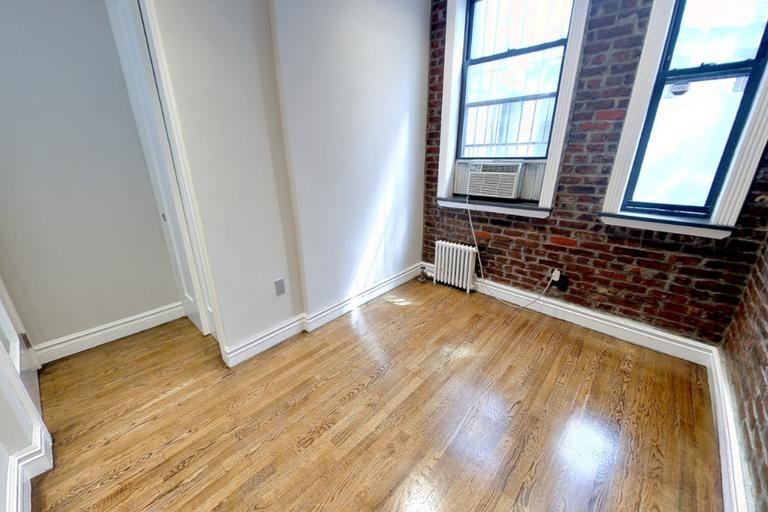 410 East 13th Street - Photo 2