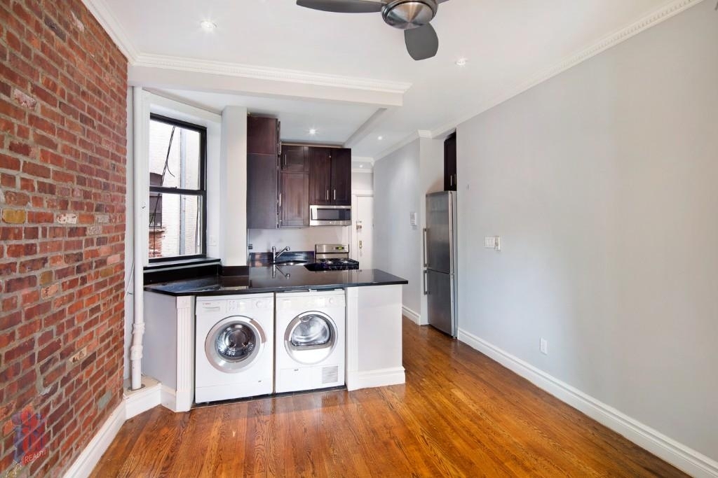 248 Mott Street - Photo 4