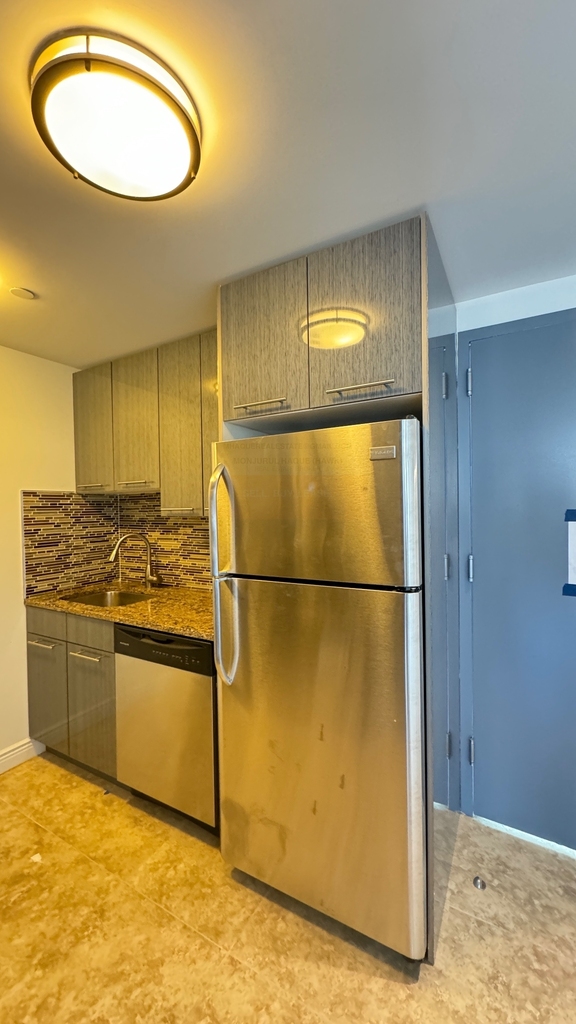 3440 Guider Avenue - Photo 1