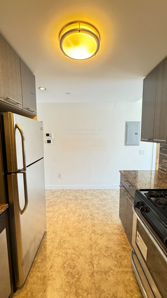 3440 Guider Avenue - Photo 3